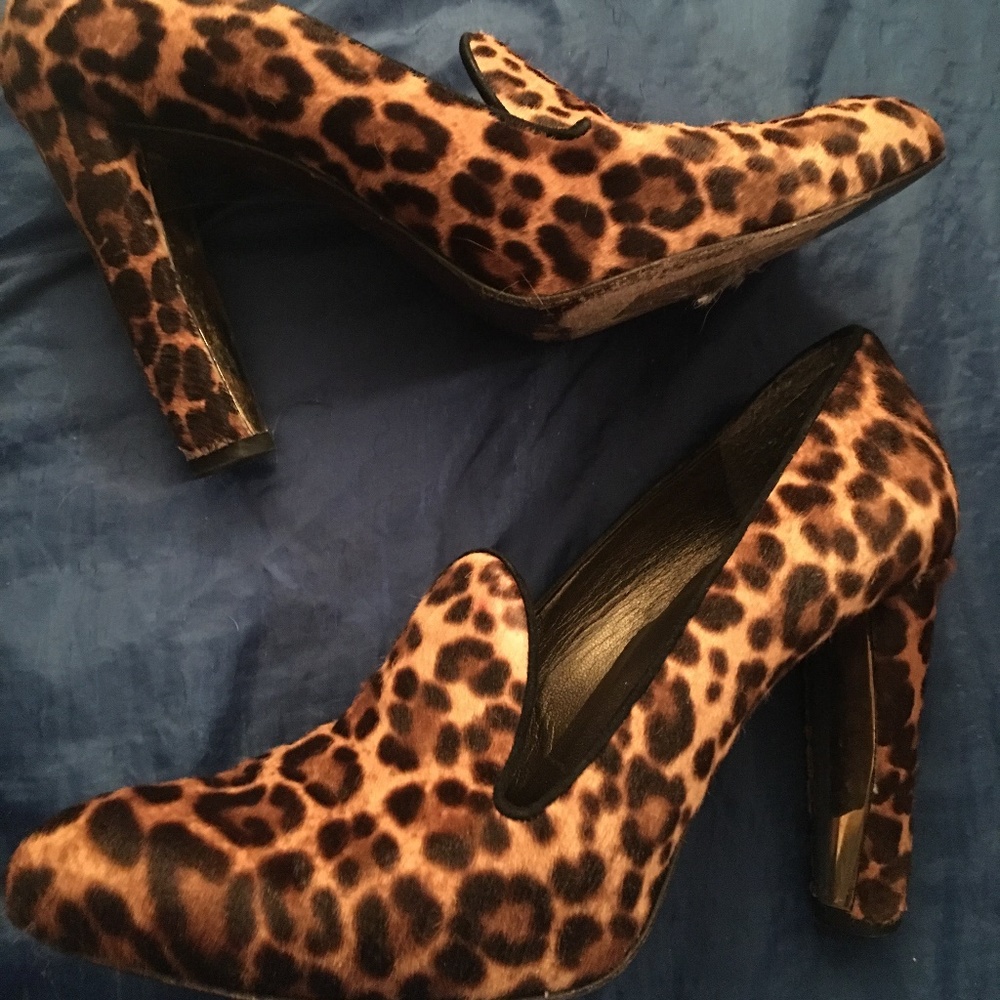 Shoes size 8.5